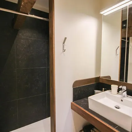 In The Heart Of Central Nice Functional And Cozy Ap For 5pers * Lille